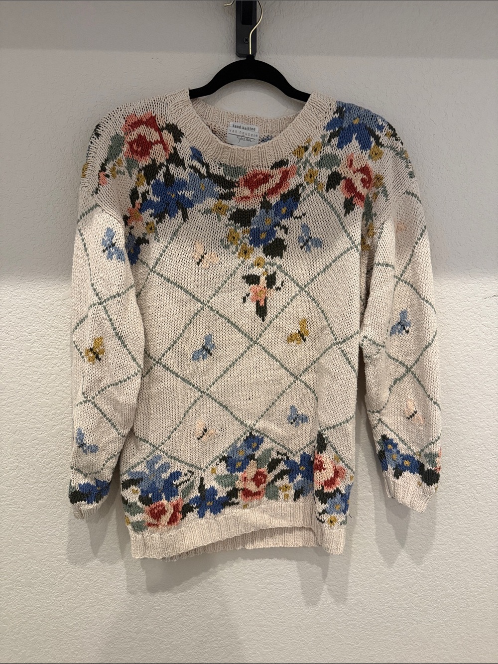 Van Heusen Vintage Cream Floral Crewneck Sweater Size S